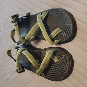 Men's Chaos shoes size 13